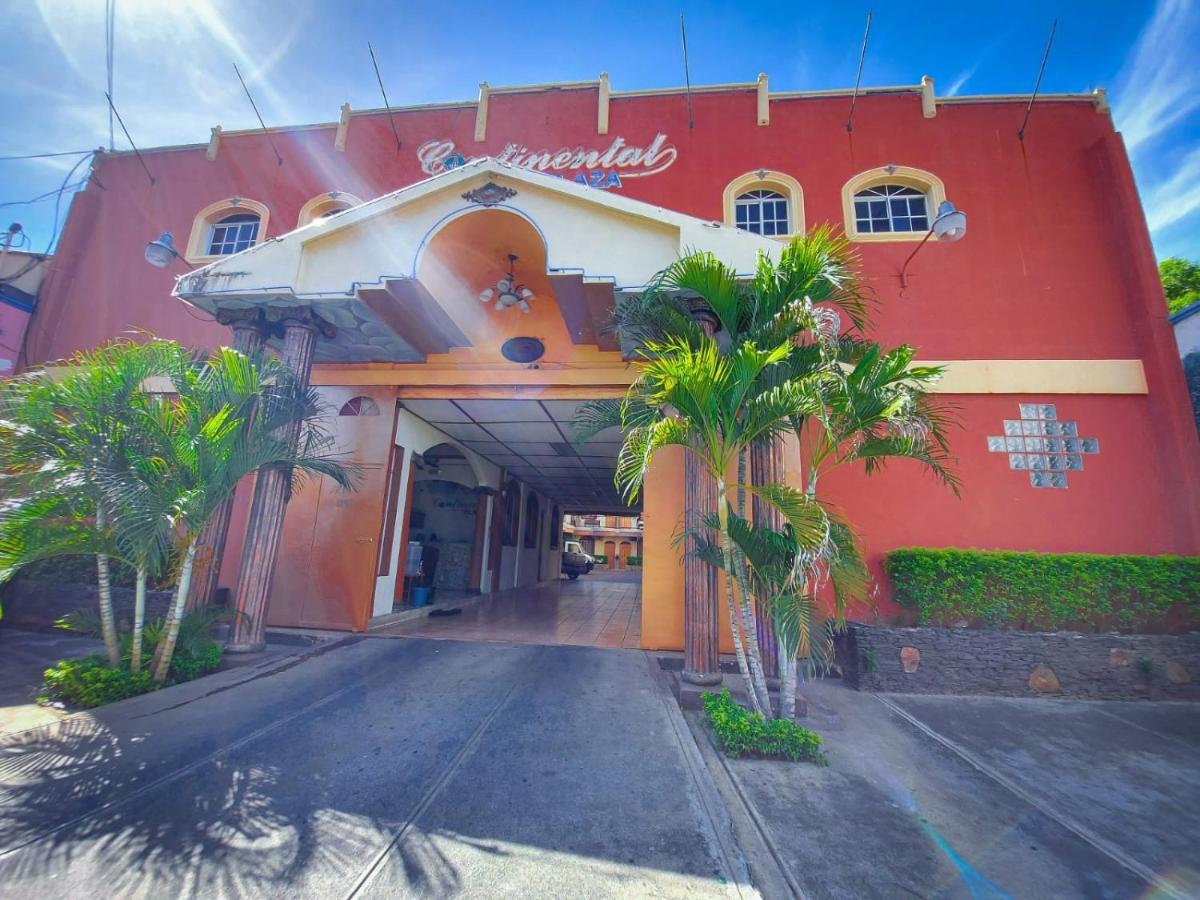Hotel Continental Plaza Сан-Мигель Экстерьер фото